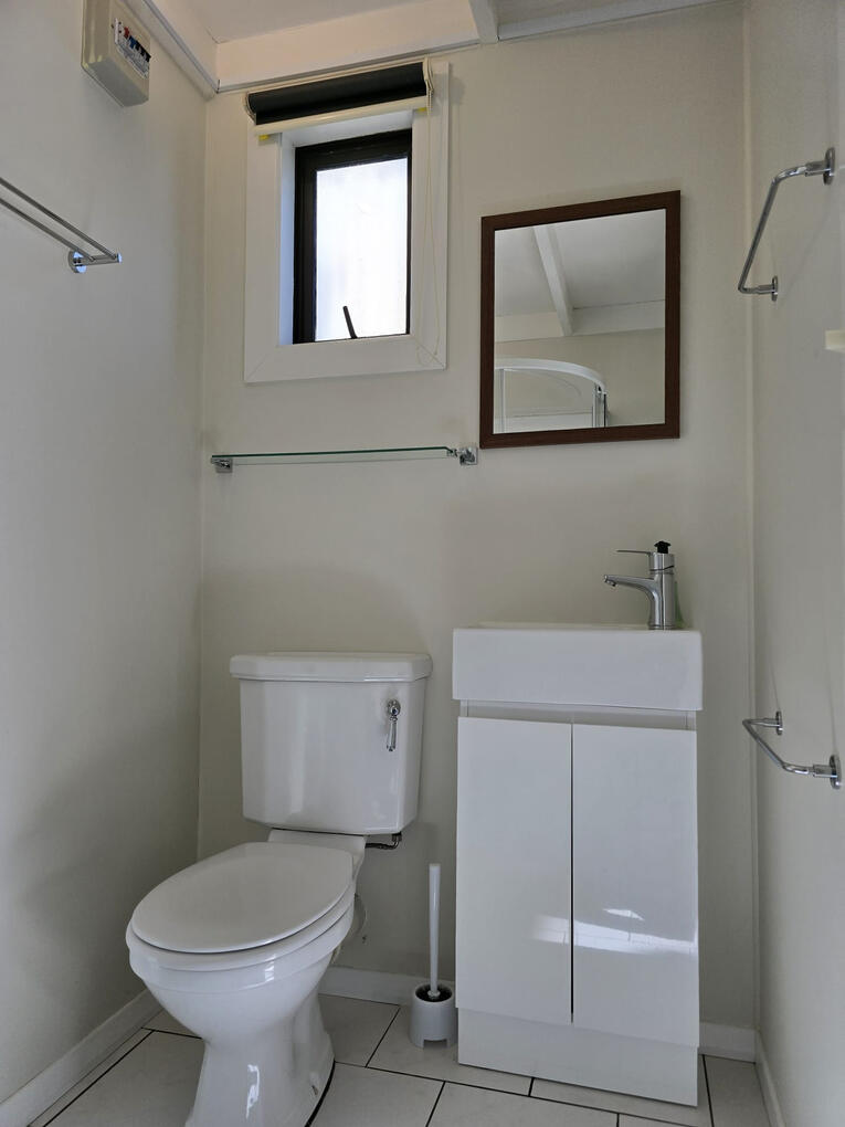 Ensuite toilet